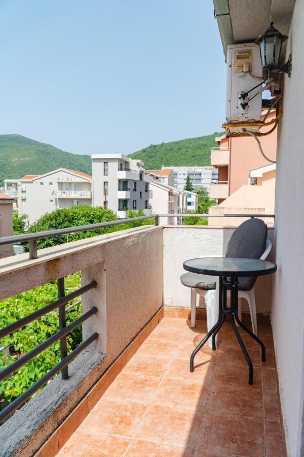 Guest House Buskovic Budva Buitenkant foto